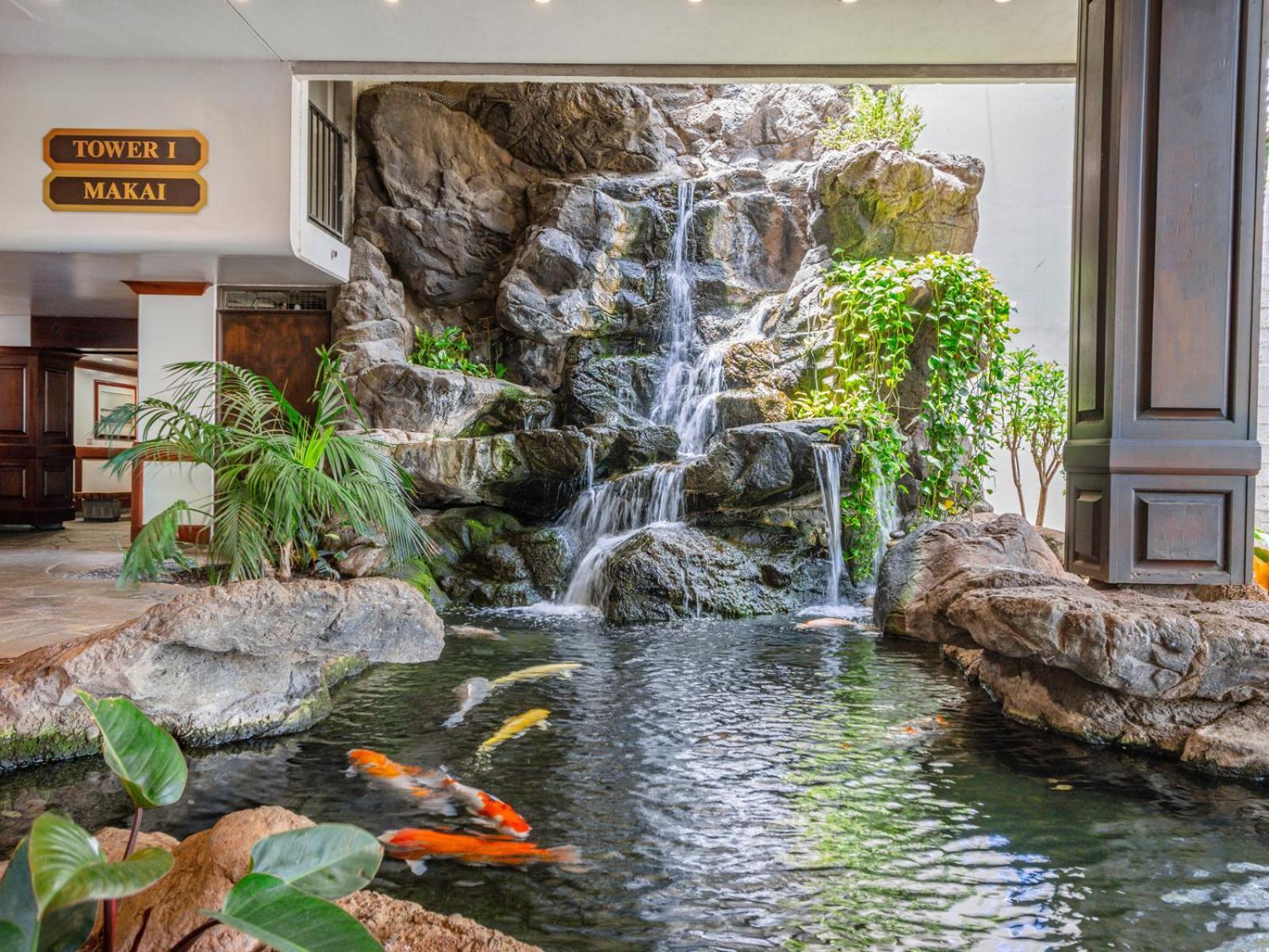 Cozy Waikiki Getaway, Stroll To Beach With Free Parking Гонолулу Экстерьер фото